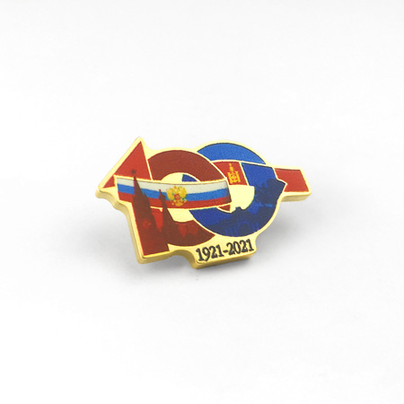Изготовленный из латуни фрачный значок по эскизу заказчика на цанге с полноцветной печатью логотипа 100-летия посольства Монголии в России